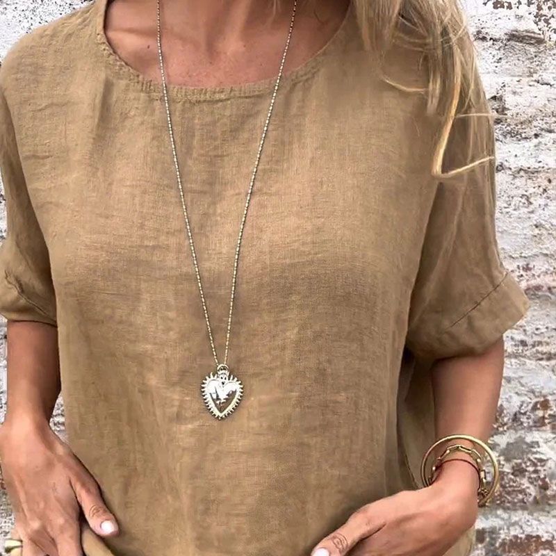 Cotton-linen blouse: comfort and elegance for everyday life