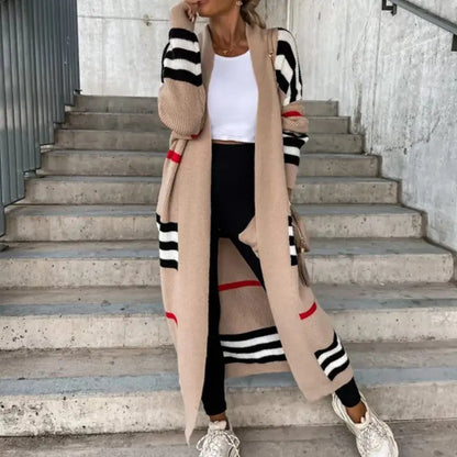 Cardigan elegant cu dungi: confort și stil asigurat 